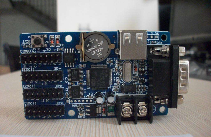 排隊(duì)系統(tǒng),訪客系統(tǒng),查詢系統(tǒng),門(mén)禁系統(tǒng),考勤系統(tǒng),幼兒園接送系統(tǒng)，呼叫系統(tǒng)