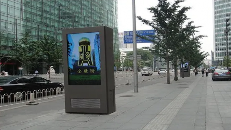 戶外高亮液晶屏廣告機(jī)的妙用